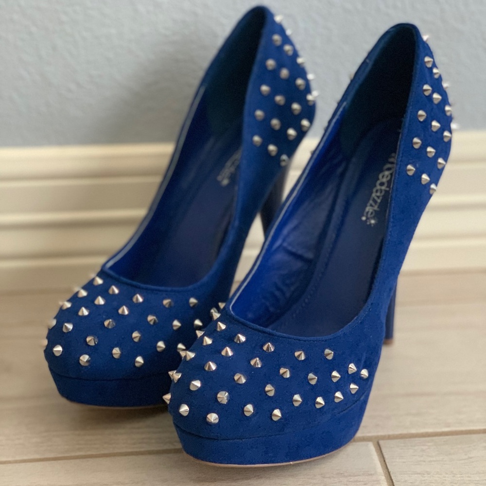 Blue studded heals